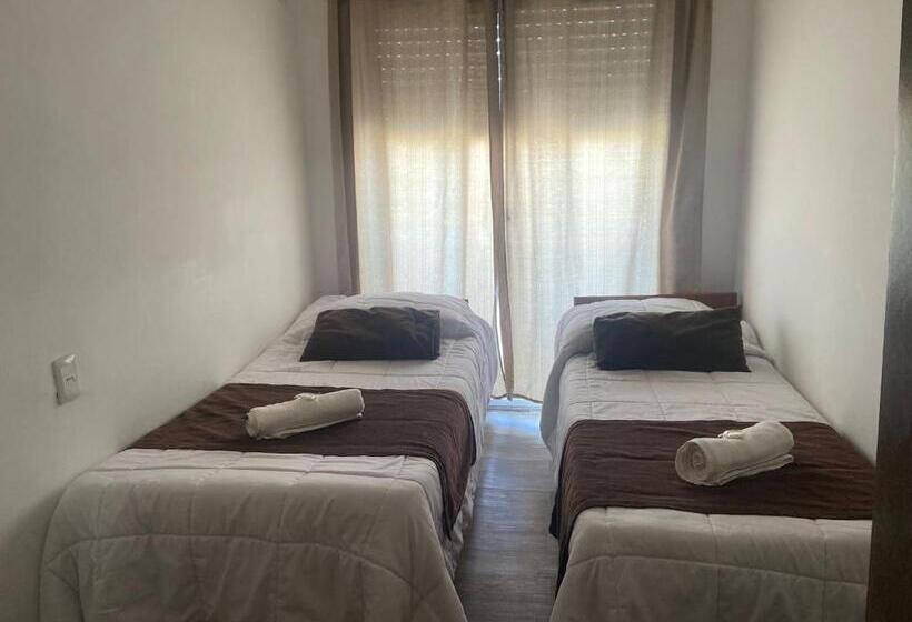 غرفة قياسية, Select