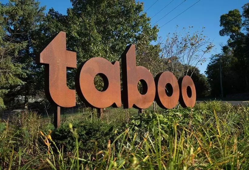Standard-huone, Taboo Muskoka