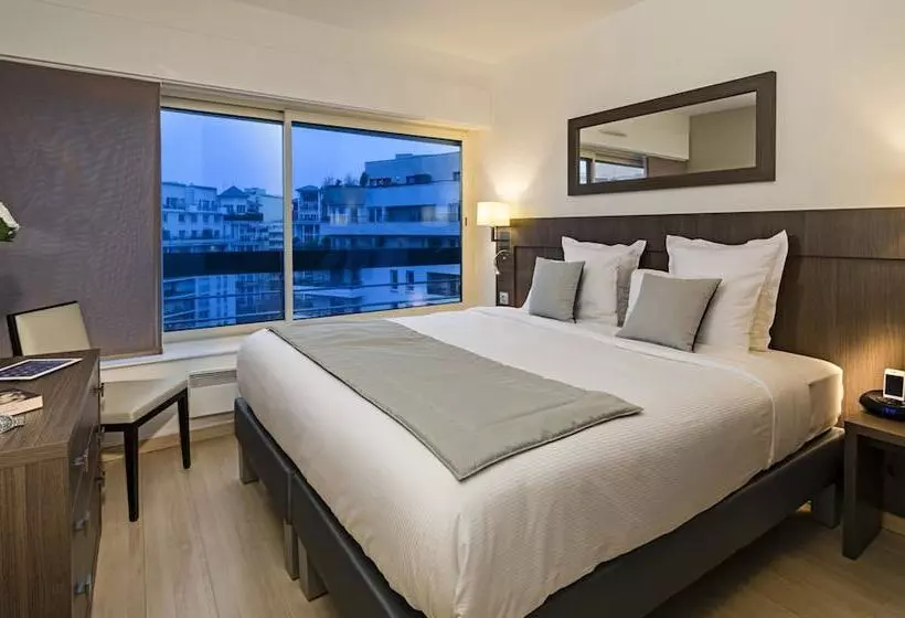 Standard-studio, Residhome Courbevoie La Défense