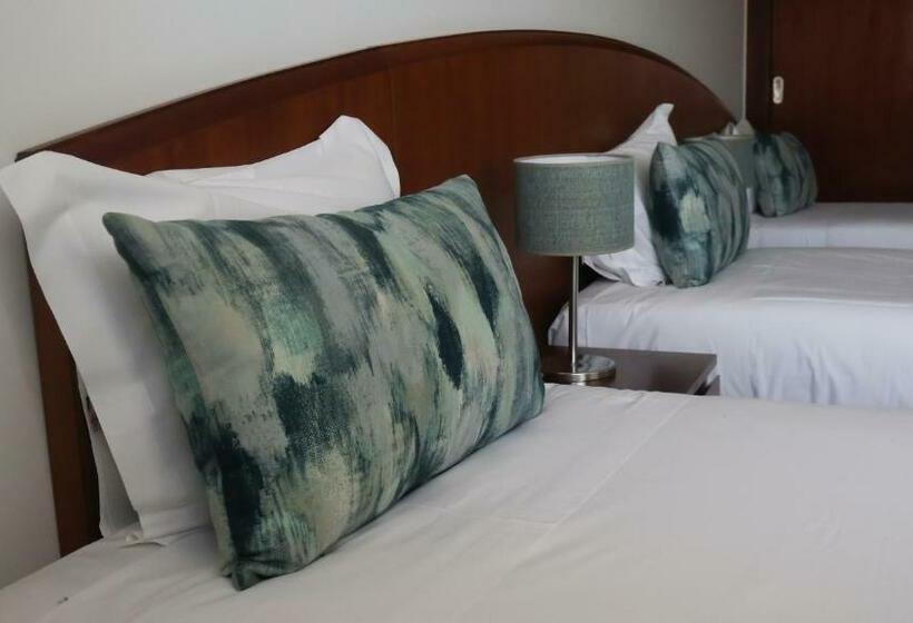 스탠다드 트리플 룸, Apulia Praia