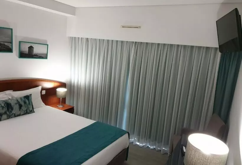 اتاق استاندارد با بالکن, Apulia Praia