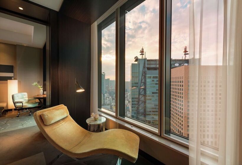 带城市景观的套间, Conrad Tokyo