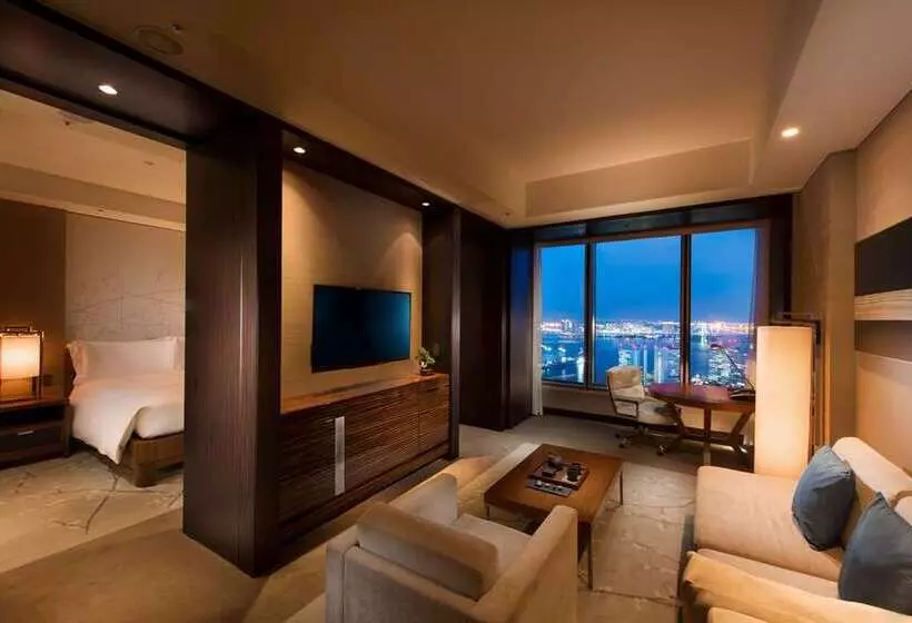 景色の見えるスイートルーム, Conrad Tokyo