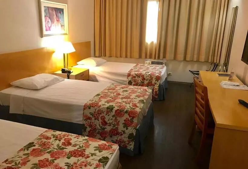 اتاق استاندارد سه نفره, Dan Inn Sao Jose Dos Campos