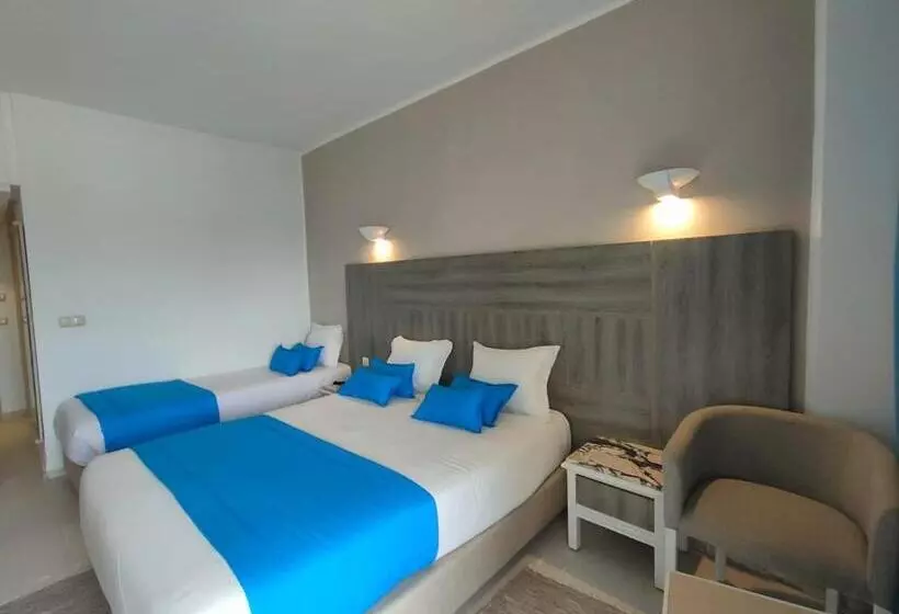 اتاق استاندارد چهار تخته, Vincci Helya Beach