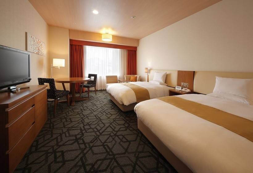 豪华三人间, Metropolitan Yamagata