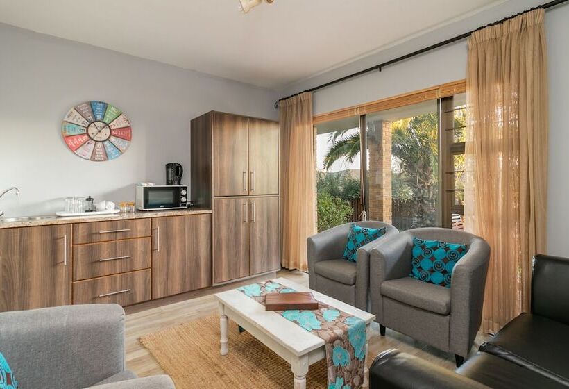 Семейный Номер, Overmeer Guest House