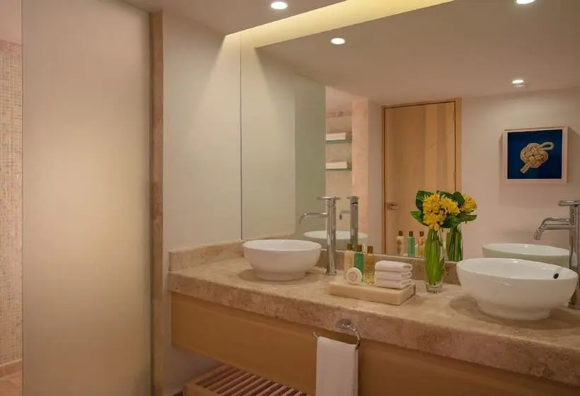 اتاق لوکس با چشم‌انداز دریا, Dreams Aventuras Riviera Maya   All Inclusive