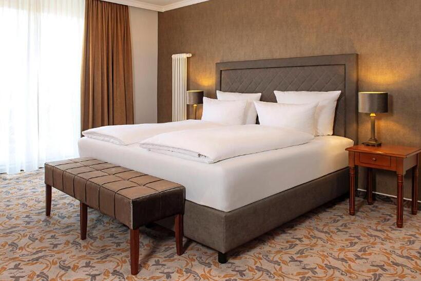 جناح, Victor S Residenz Hotel Berlin Mitte