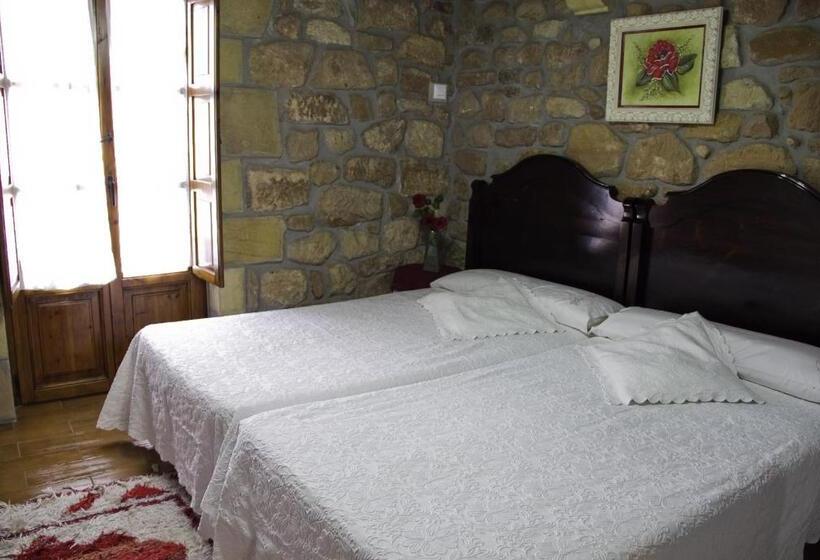 غرفة قياسية, Casa Velarde