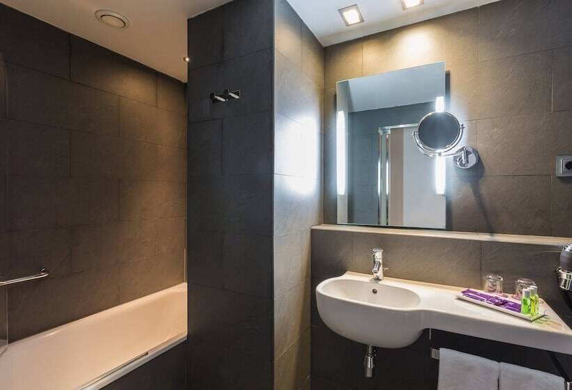 اتاق استاندارد, Indigo Barcelona Plaza Espana, An Ihg