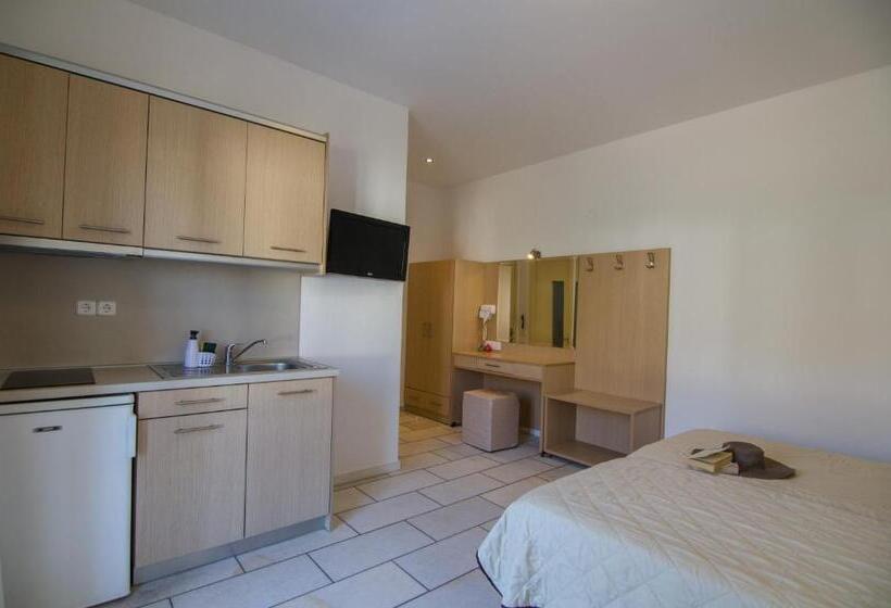 استودیو خانوادگی, Brothers