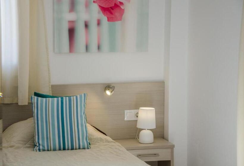 آپارتمان خانوادگی, Brothers