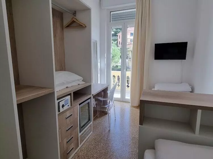اتاق خانوادگی, Canali, Portofino Coast