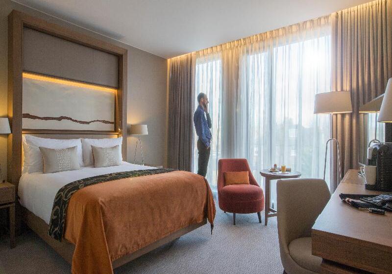 Номер Executive, Clayton Hotel Chiswick