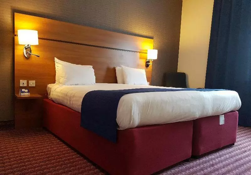身障者適用スタンダードルーム, Holiday Inn Express Shrewsbury, An Ihg