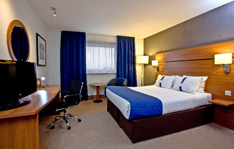 장애인을 위한 스탠다드 룸, Holiday Inn Express Shrewsbury, An Ihg