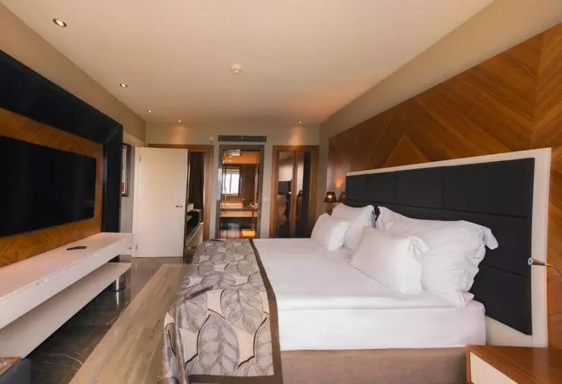 سوئیت پرزیدنت, Kolin Hotel Spa & Convention Center