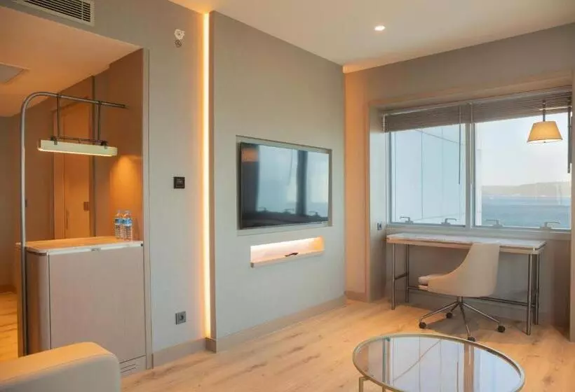 Deluxe Suite Sea View, Kolin Hotel Spa & Convention Center