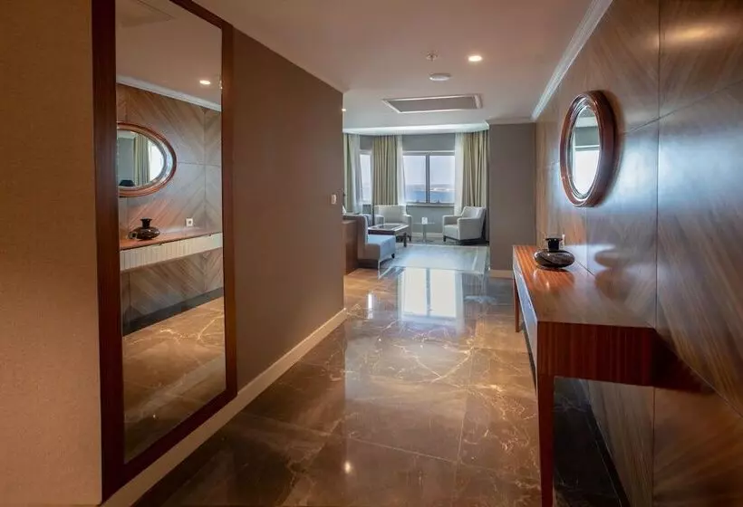 سوئیت پرزیدنت, Kolin Hotel Spa & Convention Center
