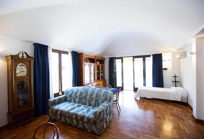 Люкс с Террасой, La Piazzetta