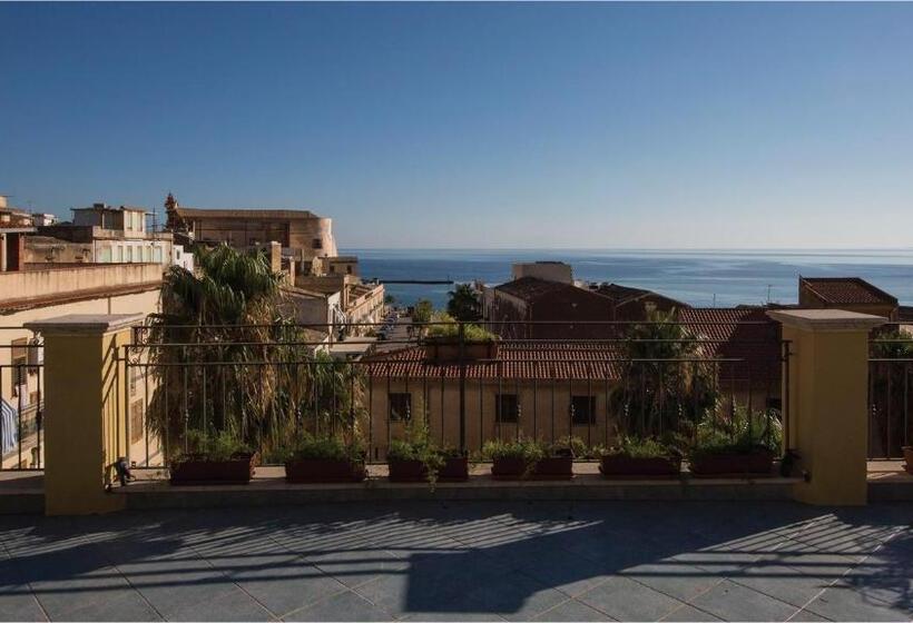 Люкс с Террасой, La Piazzetta