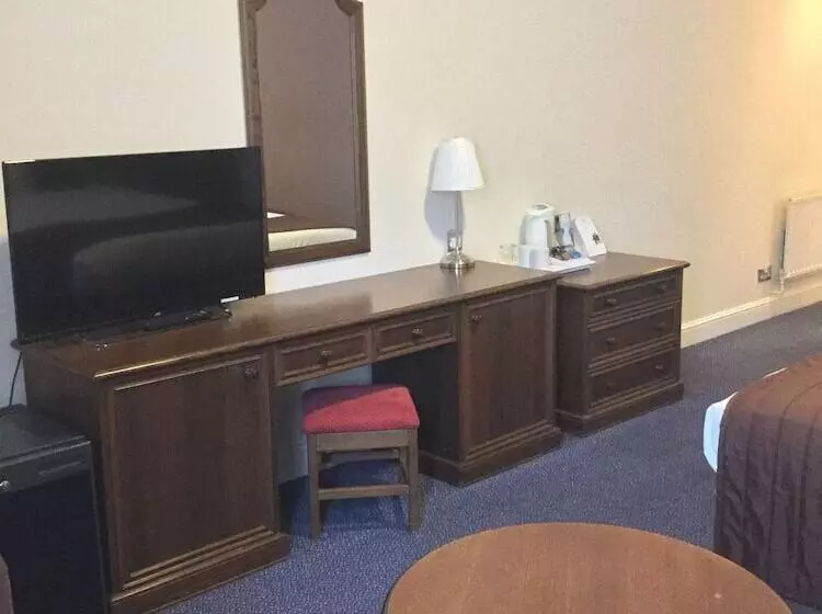 スーペリアールーム, Ramada By Wyndham Crawley Gatwick