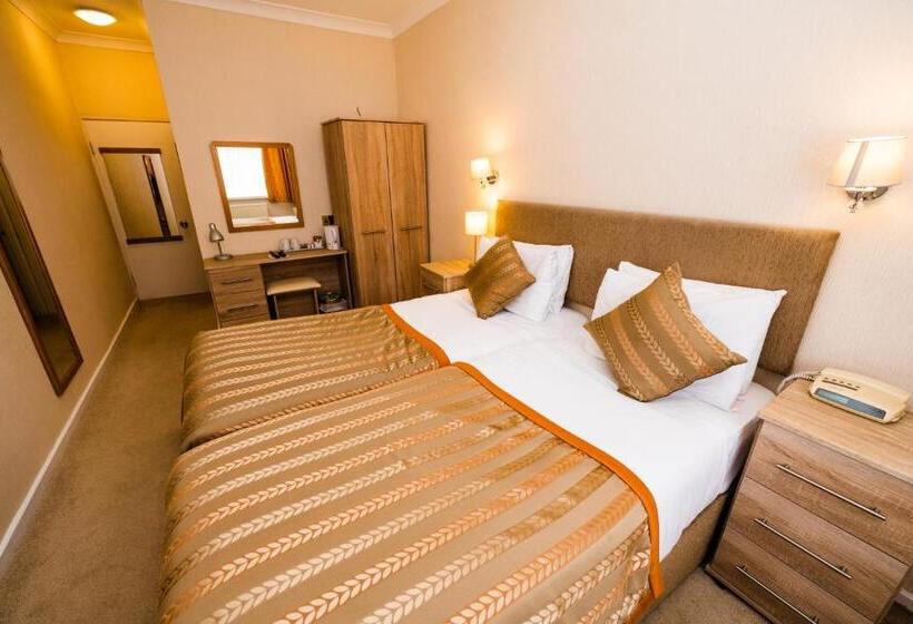 Номер Стандарт, Raven Hall