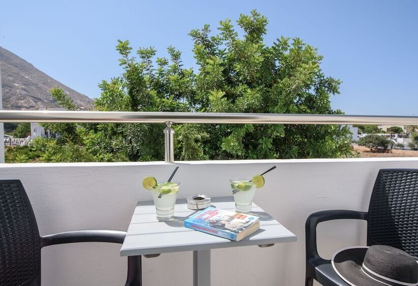 غرفة قياسية ثلاثية, Rk Beach