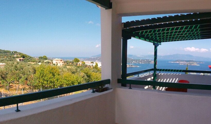 Номер Стандарт Боковой Вид на Море, Skiathos Club Hotel Suites