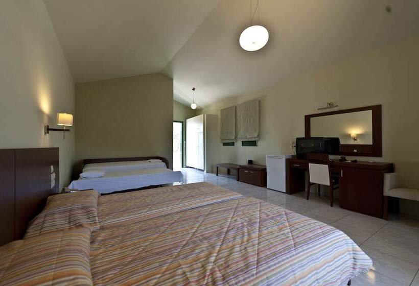 Семейный Номер Вид на Море, Skiathos Club Hotel Suites