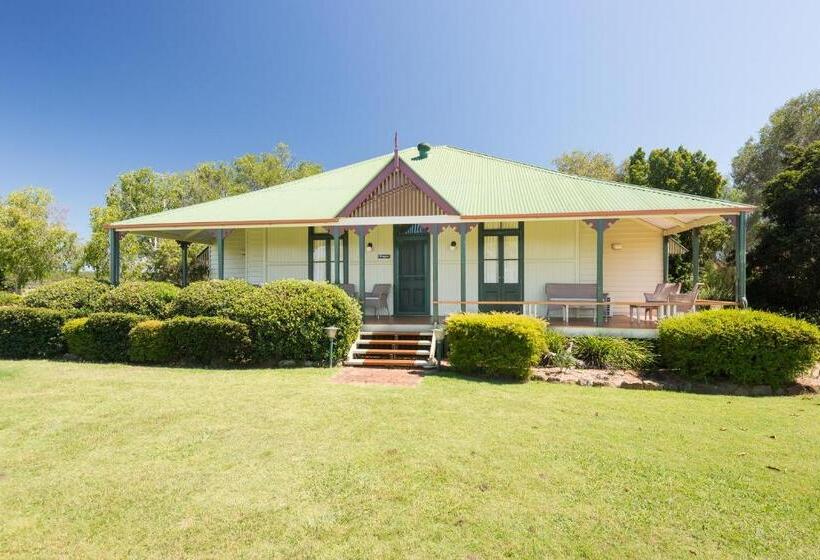 Дом 4 Спальни, Spicers Hidden Vale