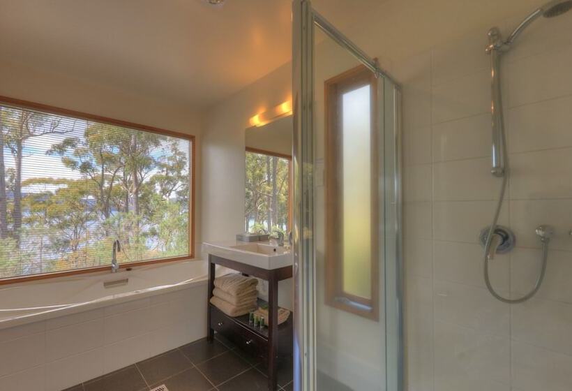샬레, Stewarts Bay Lodge
