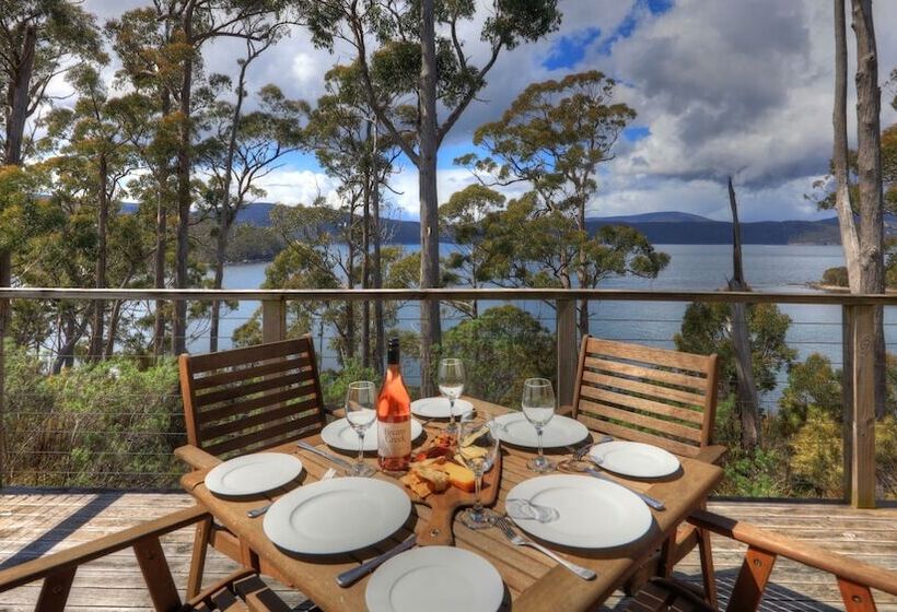 샬레, Stewarts Bay Lodge