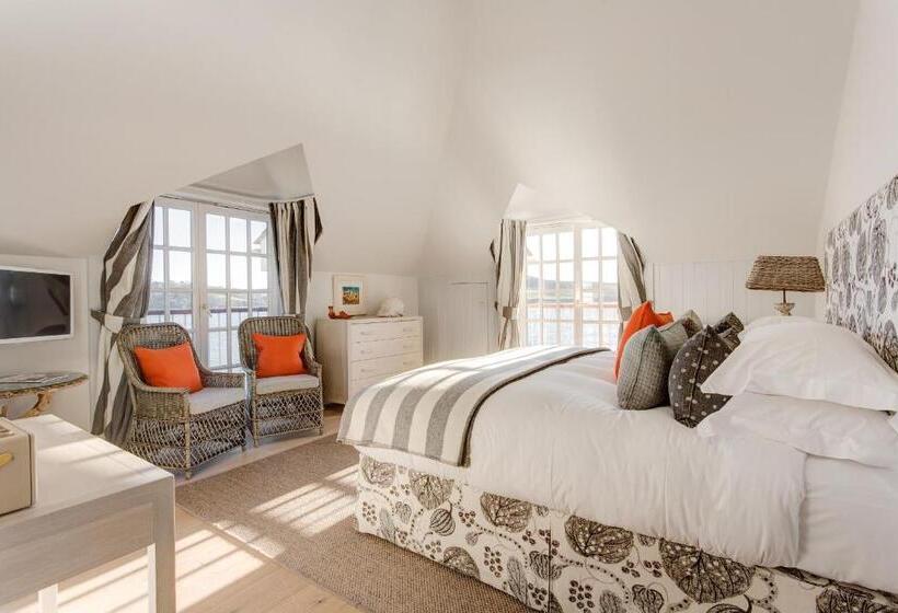 디럭스 스위트 바다 전망, The Idle Rocks