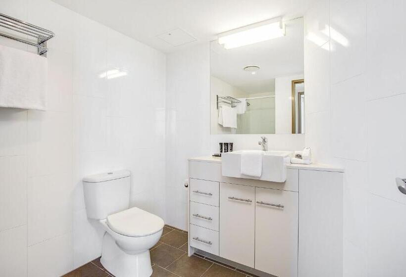 דירת שלושה חדרים, Mantra Twin Towns