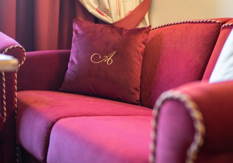 اتاق استاندارد, Alpenschlossl