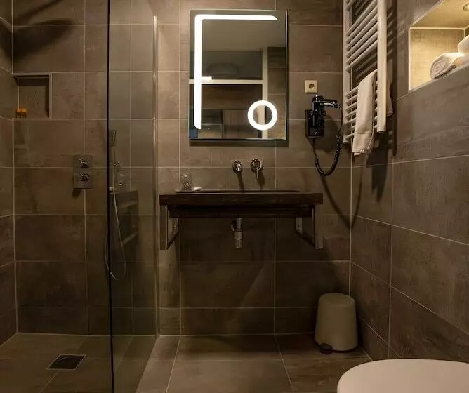 اتاق استاندارد, Art Hotel Rotterdam Fully Renovated