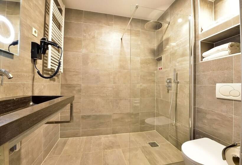 スタンダード４人部屋, Art Hotel Rotterdam Fully Renovated