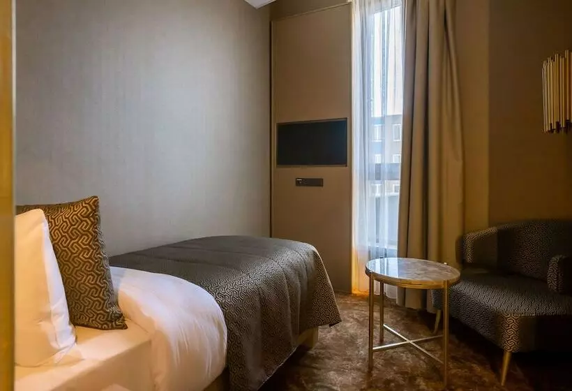 اتاق استاندارد سه نفره, Art Hotel Rotterdam Fully Renovated