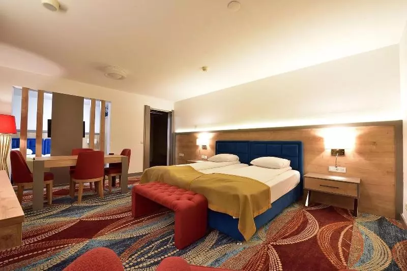 اتاق استاندارد چهار تخته, Art Hotel Rotterdam Fully Renovated