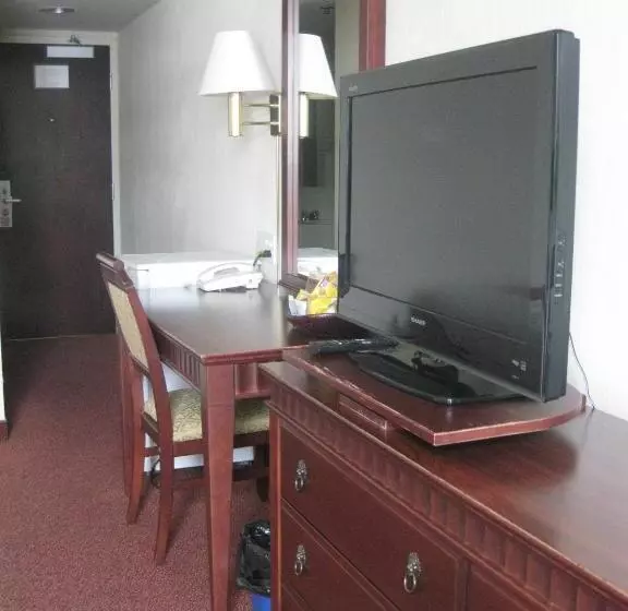 Quarto deluxe, Capital