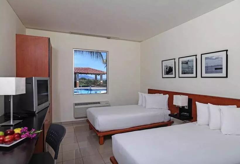 اتاق استاندارد, Comfort Inn Real La Union
