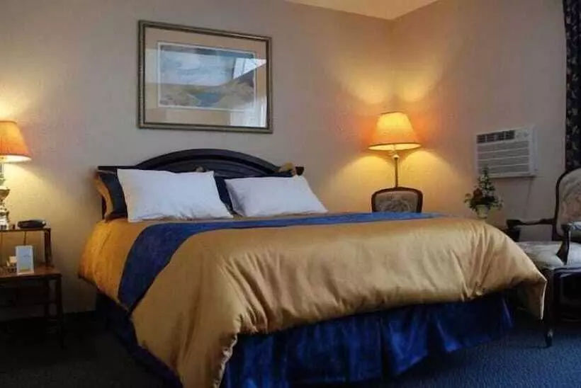 Deluxe Zimmer, Commons Inn
