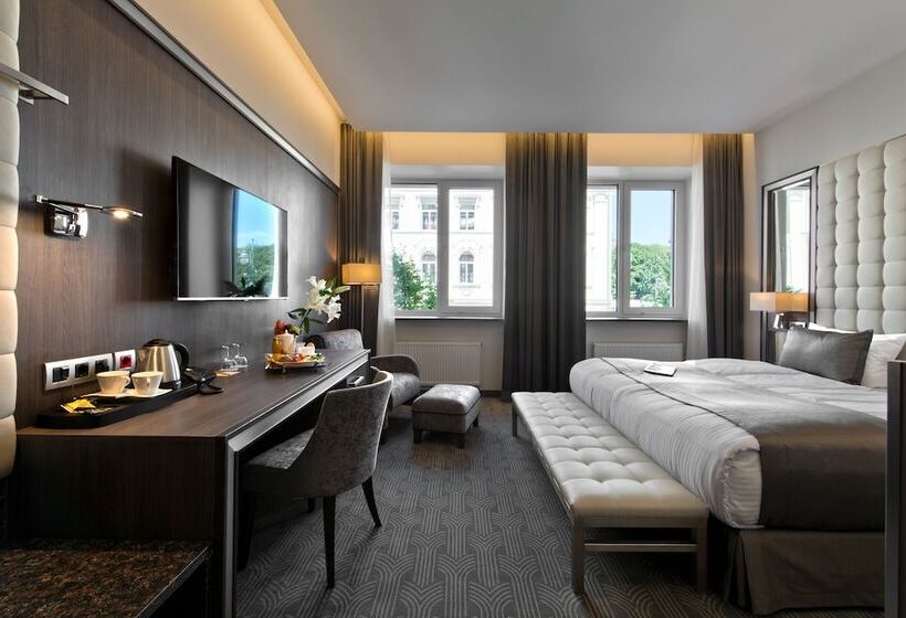 اتاق استاندارد, Congress Avenue Hotel