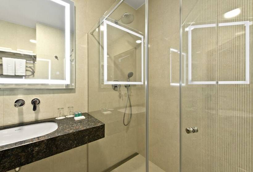 اتاق استاندارد, Congress Avenue Hotel