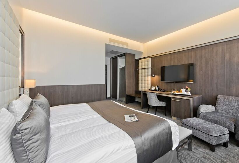 اتاق استاندارد, Congress Avenue Hotel