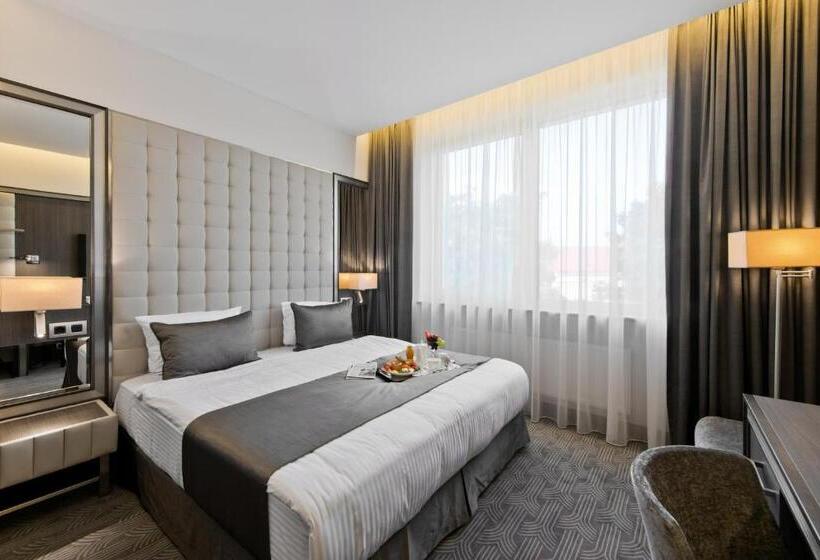 اتاق استاندارد, Congress Avenue Hotel