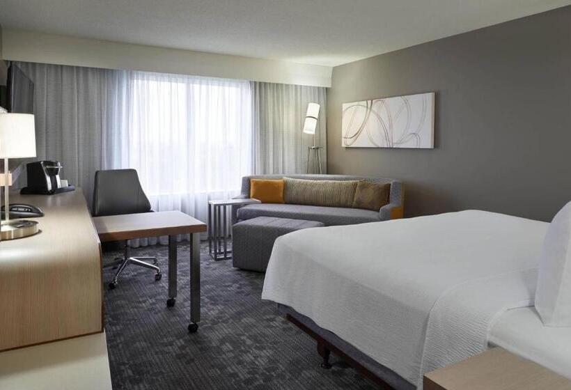 キングサイズベッドのスタンダードルーム, Courtyard By Marriott Toronto Airport