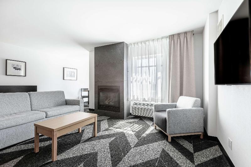 سوئیت با تخت بزرگ, Doubletree By Hilton Quebec Resort